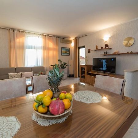 Holiday Nest Дубровник Экстерьер фото