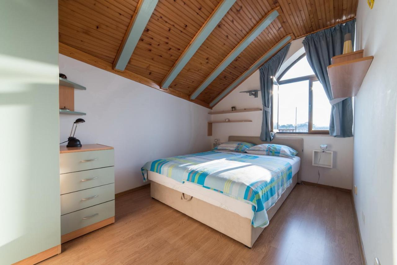 Holiday Nest Дубровник Экстерьер фото